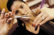 Более 200 безработных волгоградцев открыли парикмахерские и ателье