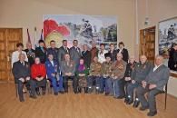 Партийцы поздравили участников Сталинградской битвы во всех районах области