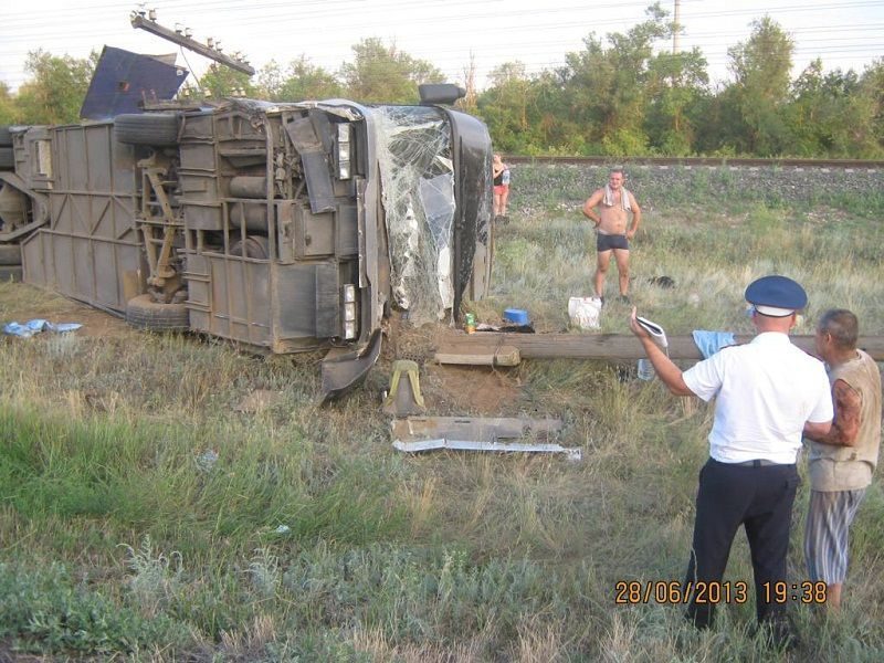 В Волгоградской области в ДТП попал пассажирский автобус