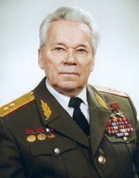 Скончался выдающийся конструктор стрелкового оружия Михаил Калашников