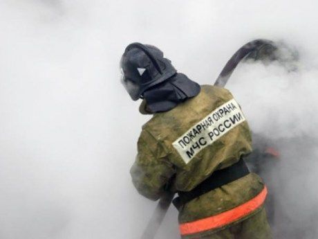 В Волгоградской области из-за пожара эвакуировали сто человек