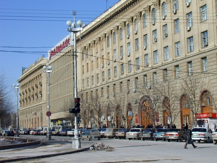 Здание Центрального универмага в Волгограде отремонтируют по решению суда
