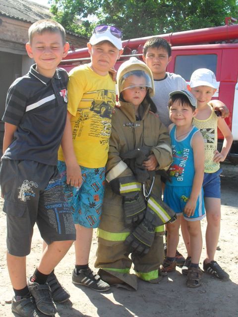 Пожарные рассказали школьникам о правилах пожарной безопасности
