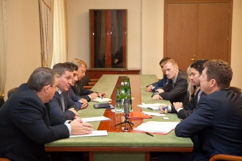 Андрей Бочаров провел переговоры с промышленным концерном BASF