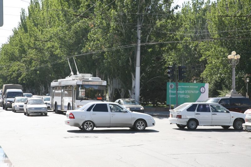 В выходные в Волгограде на площадь Павших Борцов перестанут пускать автотранспорт