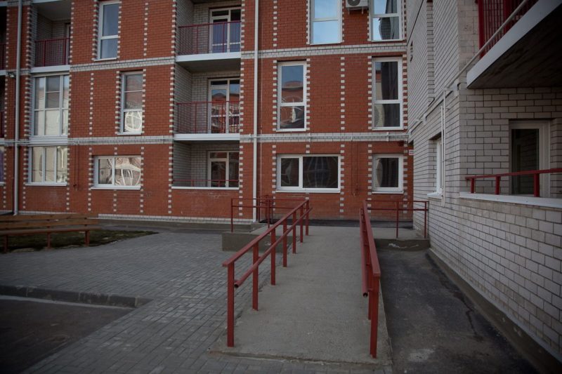 Волгоградские дети-сироты получат 35 квартир в жилкомплексе «Санаторный»