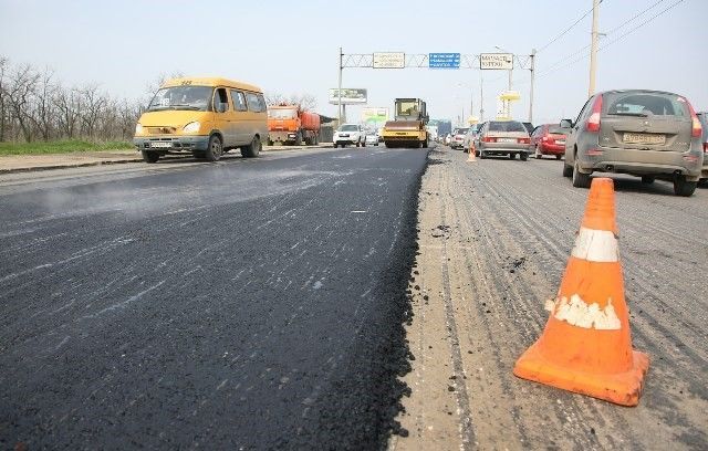Ремонт дорог в Волгограде в 2015 году обойдется в 1,2 миллиарда рублей