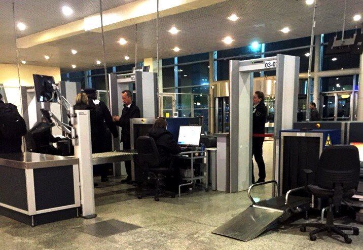 Волгоградских пассажиров S7 Airlines не выпускали из Домодедово без досмотра