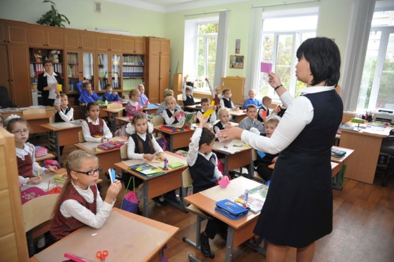 16 педагогов из Волгоградской области получат премию Президента