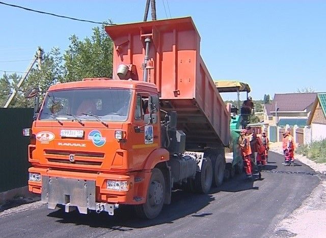 В Волгограде дорожники ремонтируют улицу Богунскую