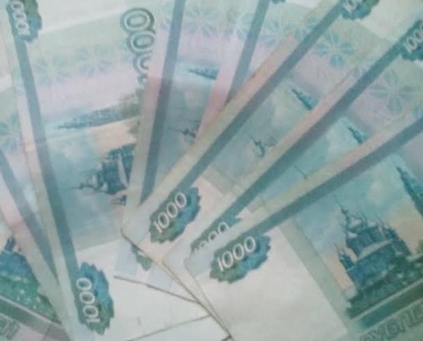 Подруга детства украла у жительницы Камышина 400 тысяч рублей