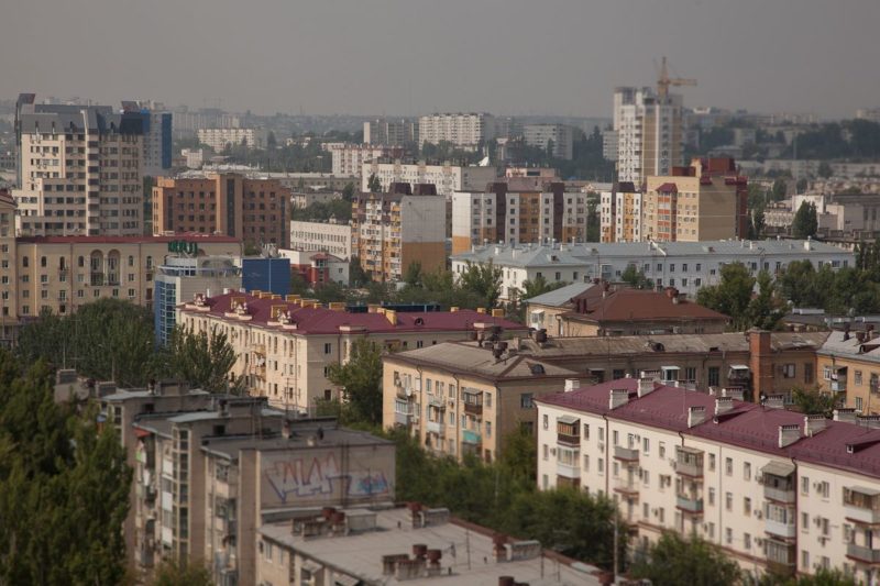 В Волгоградской области работает «горячая линия» по вопросам программы «Жилье для российской семьи»