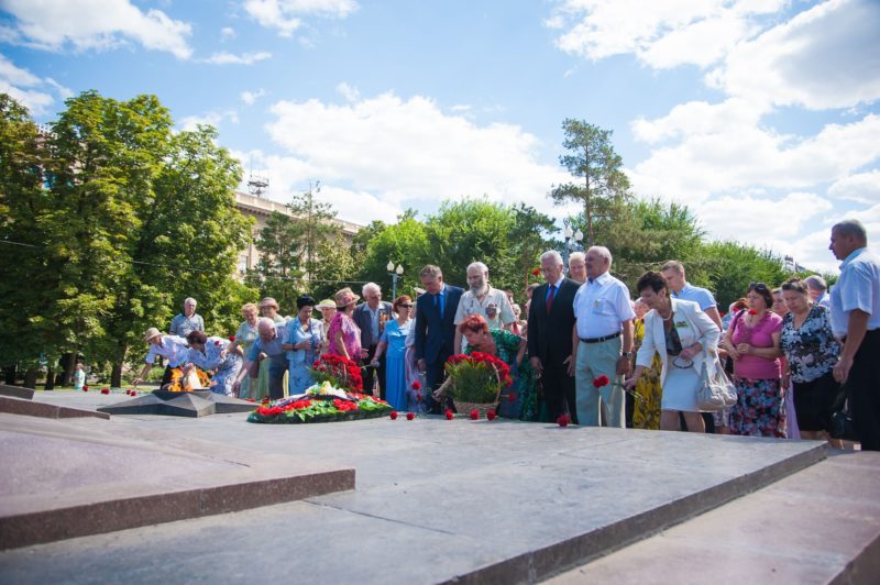В Волгограде почтили память жертв бомбардировки Сталинграда 1942 года