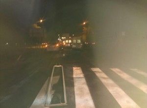 В Волгограде иномарка сбила дорожных рабочих