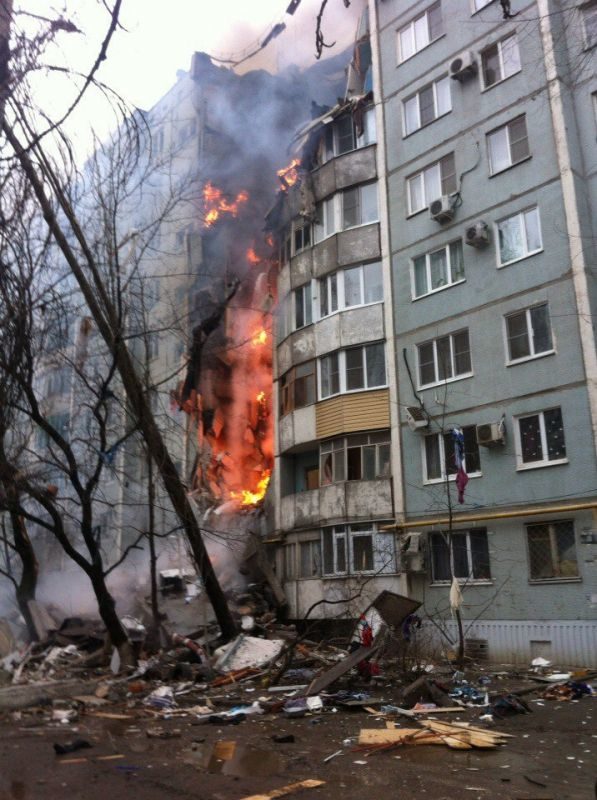Прогремел второй взрыв по улице Космонавтов в Волгограде