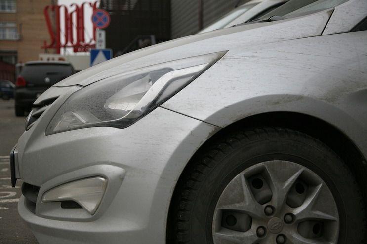 Волгоградец в состоянии алкогольного опьянения разбил чужое авто на полмиллиона рублей