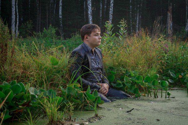 Фотосессия челябинского школьника в болоте покорила интернет