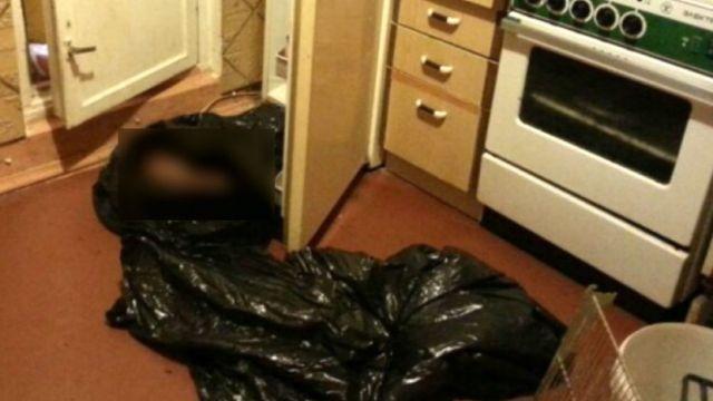 Тело коллектора с отрезанной головой обнаружили в квартире должника в Москве
