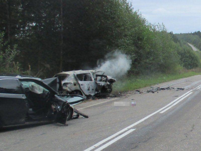 В Вологодской области произошла страшная авария, 4 человека погибли ВИДЕО