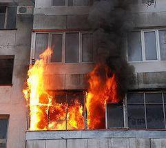 В девятиэтажке на юге Волгограда горел балкон