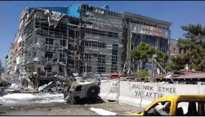 В турецком городе Ван прогремел мощный взрыв