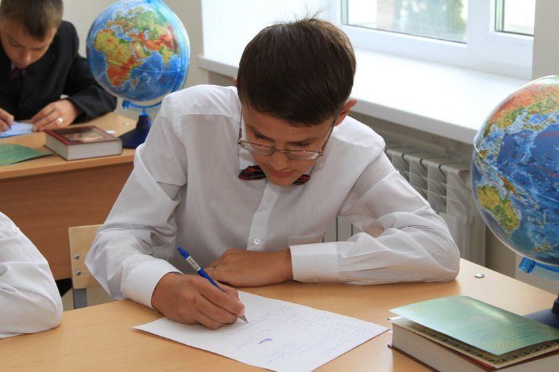 Волгоградских школьников приглашают изобразить Святых заступников Руси