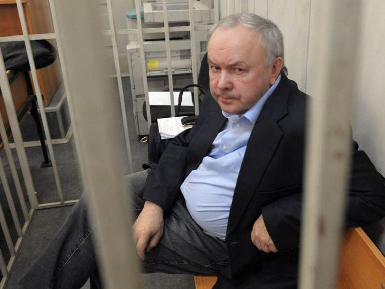 Омский суд увеличил срок приговора экс-руководителю «Мостовика», обворовавшему пол-России