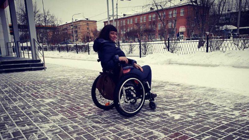 Девушку-инвалида не пустили в бар в Красноярске