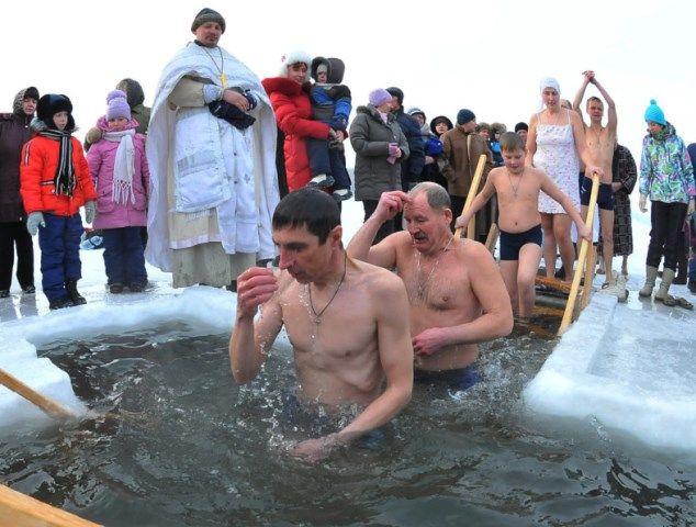 У крещенских купелей в Волгограде будут дежурить спасатели, медики и полицейские