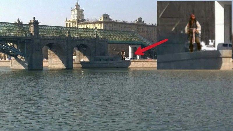 На Москве-реке заметили корабль-призрак