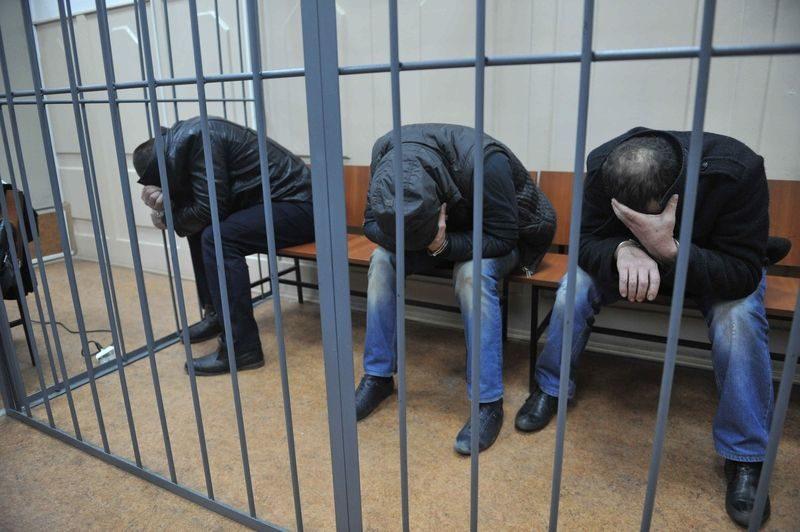 Россию наказали за подсудимых в клетках