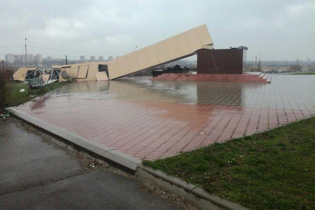В Ростове-на-Дону бушует непогода