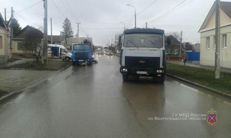 В Волгограде произошел очередной случай смерти под колесами грузовика
