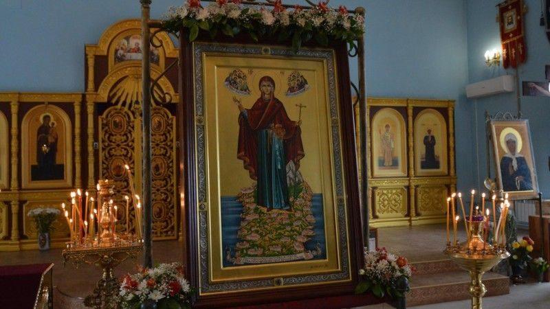 Под Волгоградом нетрезвая автоледи на “десятке” столкнулась с КАМАЗом: двое пострадавших