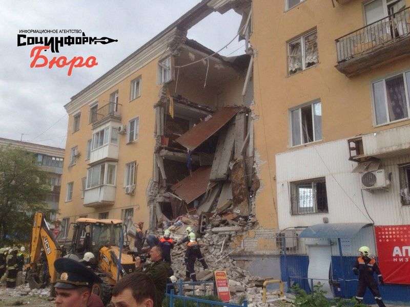 В Советском районе Волгограда взорвался жилой дом. ПРЯМАЯ ТРАНСЛЯЦИЯ