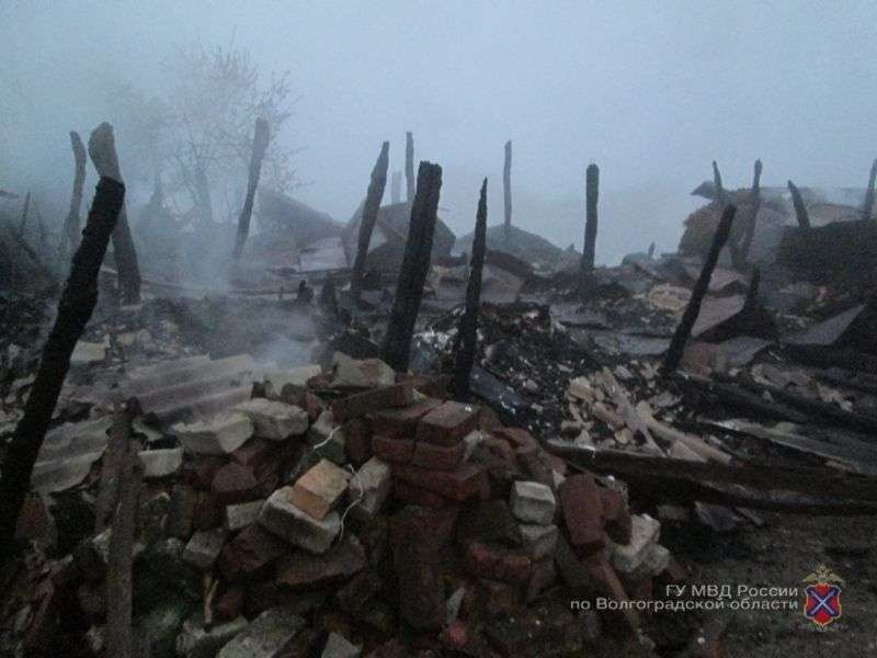 В Урюпинском районе мужчина сжег чужой хозблок