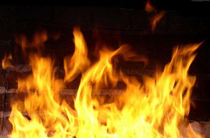 Под Волгоградом при пожаре в хозпостройке погиб мужчина