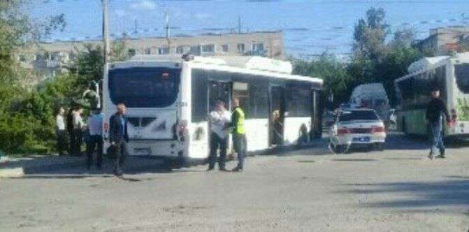 На юге Волгограда рейсовый автобус сбил юного велосипедиста