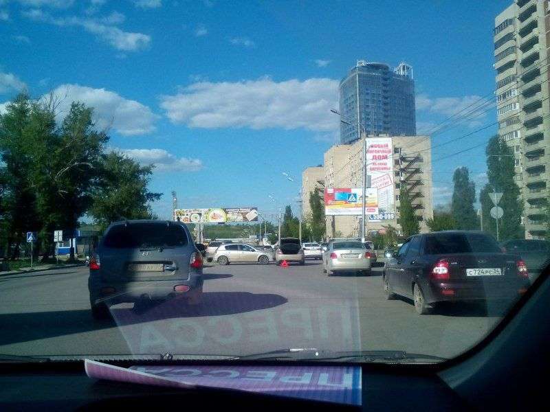 В Волгограде ДТП стало причиной многокилометровой пробки