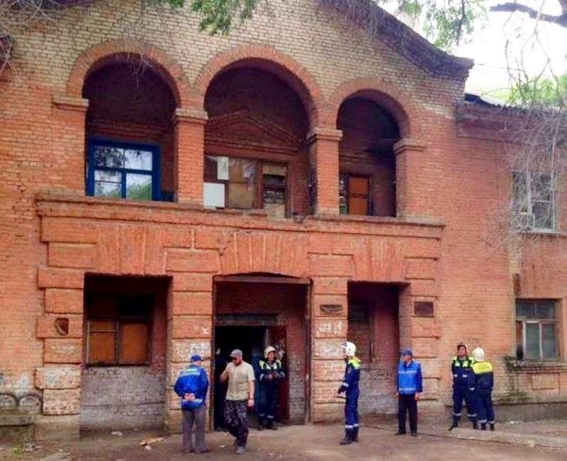 Аварийный дом в Волгограде взят под охрану