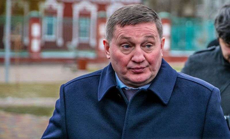 Губернатор Волгоградской области остался в числе середнячков