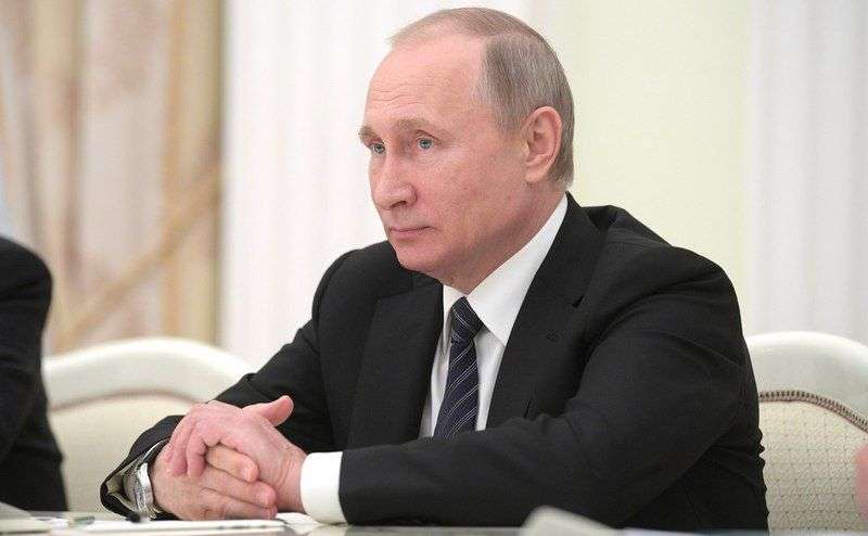 Путин внес изменения в закон о выборах президента России