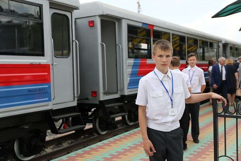 В Волгограде после реконструкции открыли детскую железную дорогу