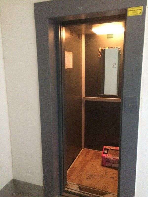 Аварийный лифт на год запер в квартире ветерана войны