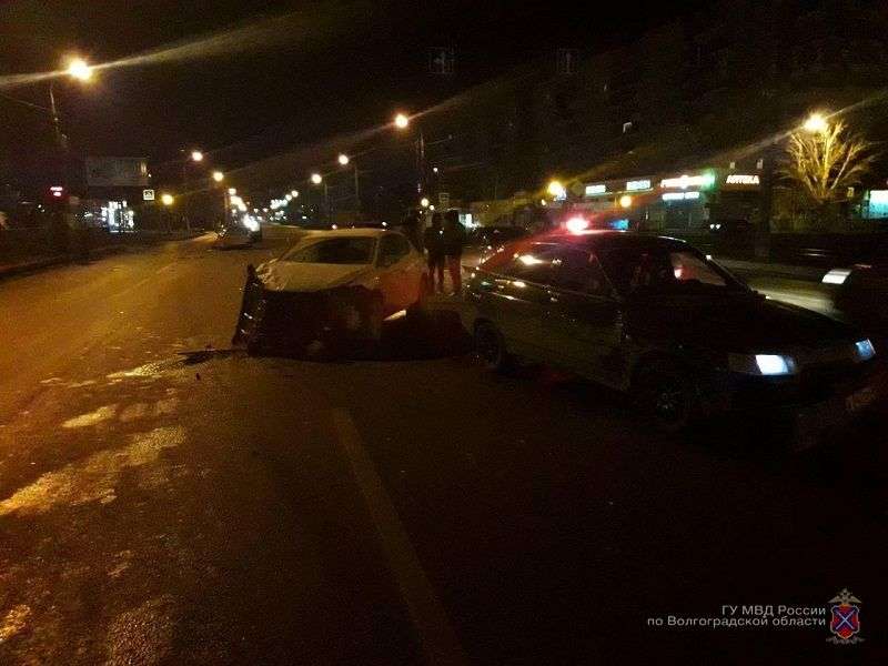 Автоледи устроила массовое ДТП ночью в Красноармейском районе