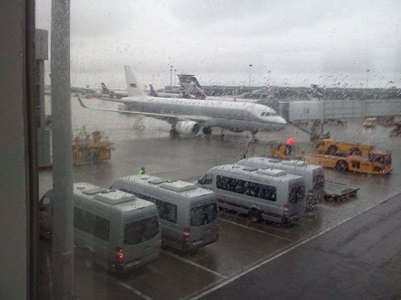 В Волгограде из-за курильщика совершил посадку самолет Нальчик-Москва