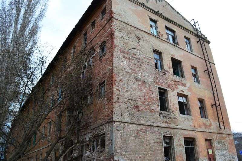 На Жолудева снова обвалилось общежитие. ФОТО