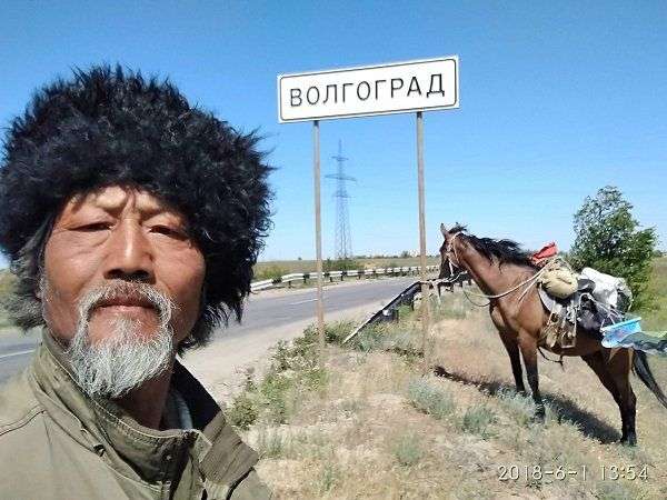 Китайский путешественник и его верный конь посетят “Волгоград Арену”