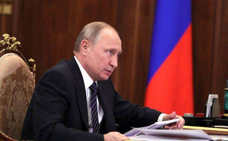 Путин подписал закон об обязательной маркировке сигарет