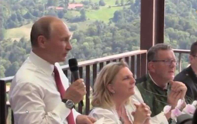 Федеральный канал показал тост и танец Путина на свадьбе Карин Кнайсль